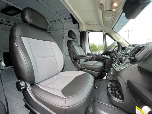 Used 2025 RAM ProMaster 1500 w/ Convenience Group FWD image 25