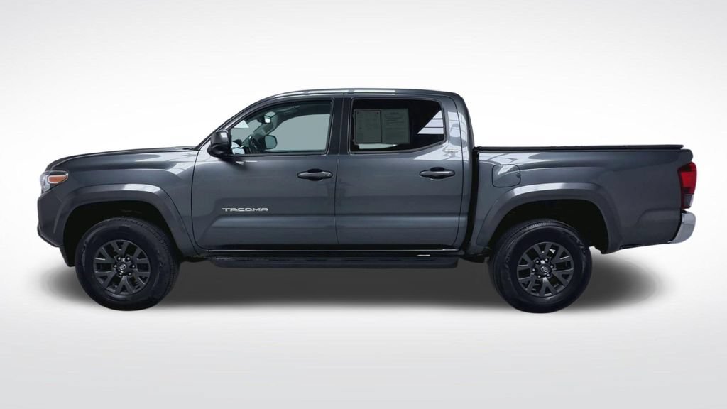 Certified 2023 Toyota Tacoma SR5 AWD/4WD image 19