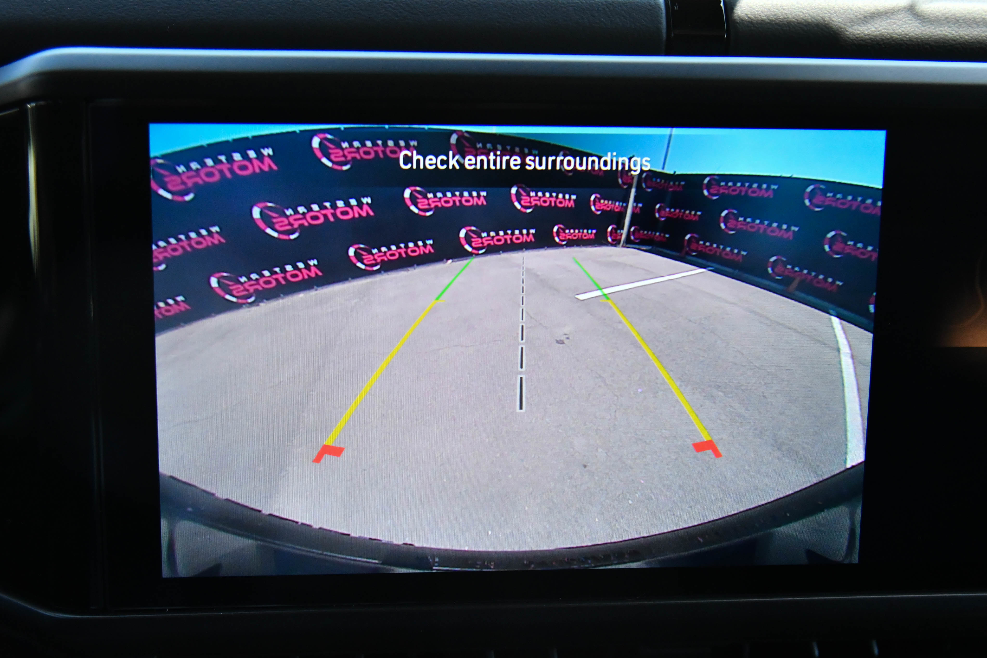 Used 2025 Jeep Wrangler Unlimited Sahara AWD/4WD image 19