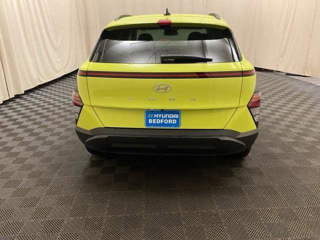 New 2024 Hyundai Kona SEL w/ Convenience Package image 6