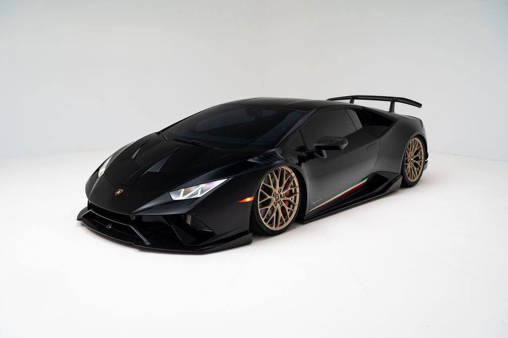 Used 2018 Lamborghini Huracan Performante AWD/4WD image 8