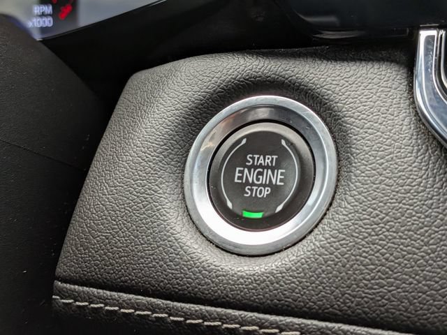 Used 2023 Chevrolet Colorado LT w/ LT Convenience Package II RWD image 28
