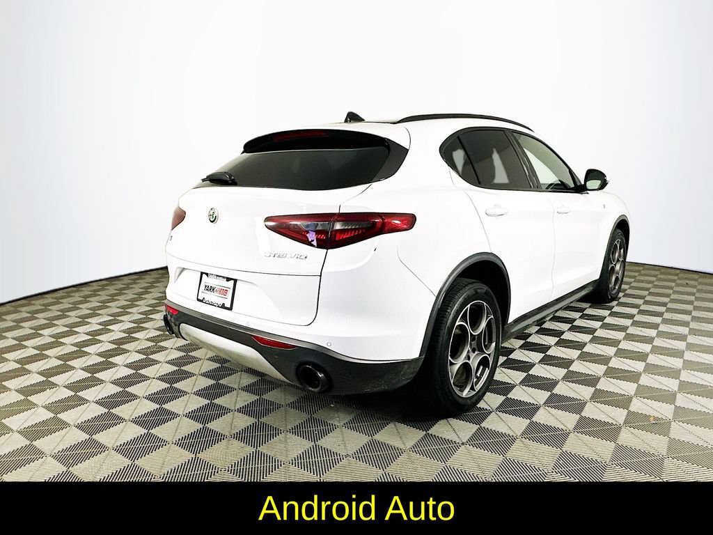 Used 2023 Alfa Romeo Stelvio Ti AWD/4WD image 10