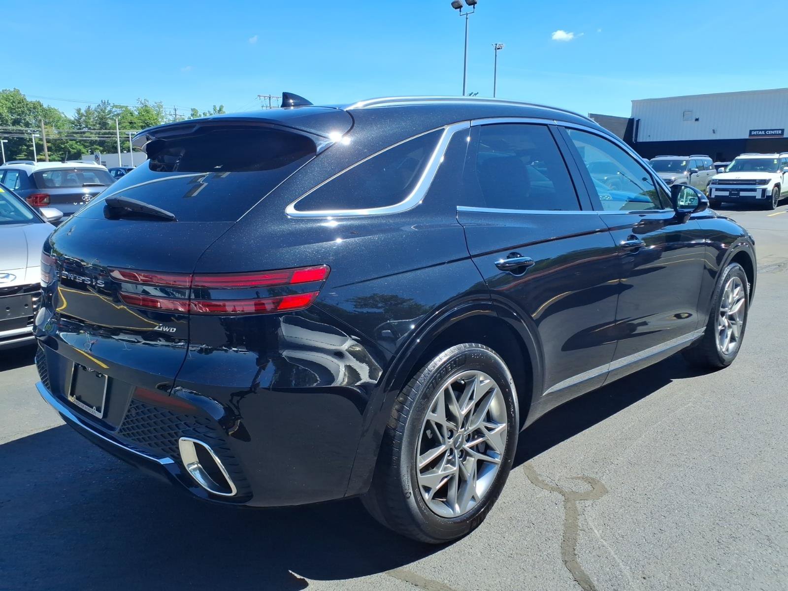 Used 2024 Genesis GV70 2.5T w/ Advanced Package AWD/4WD image 5