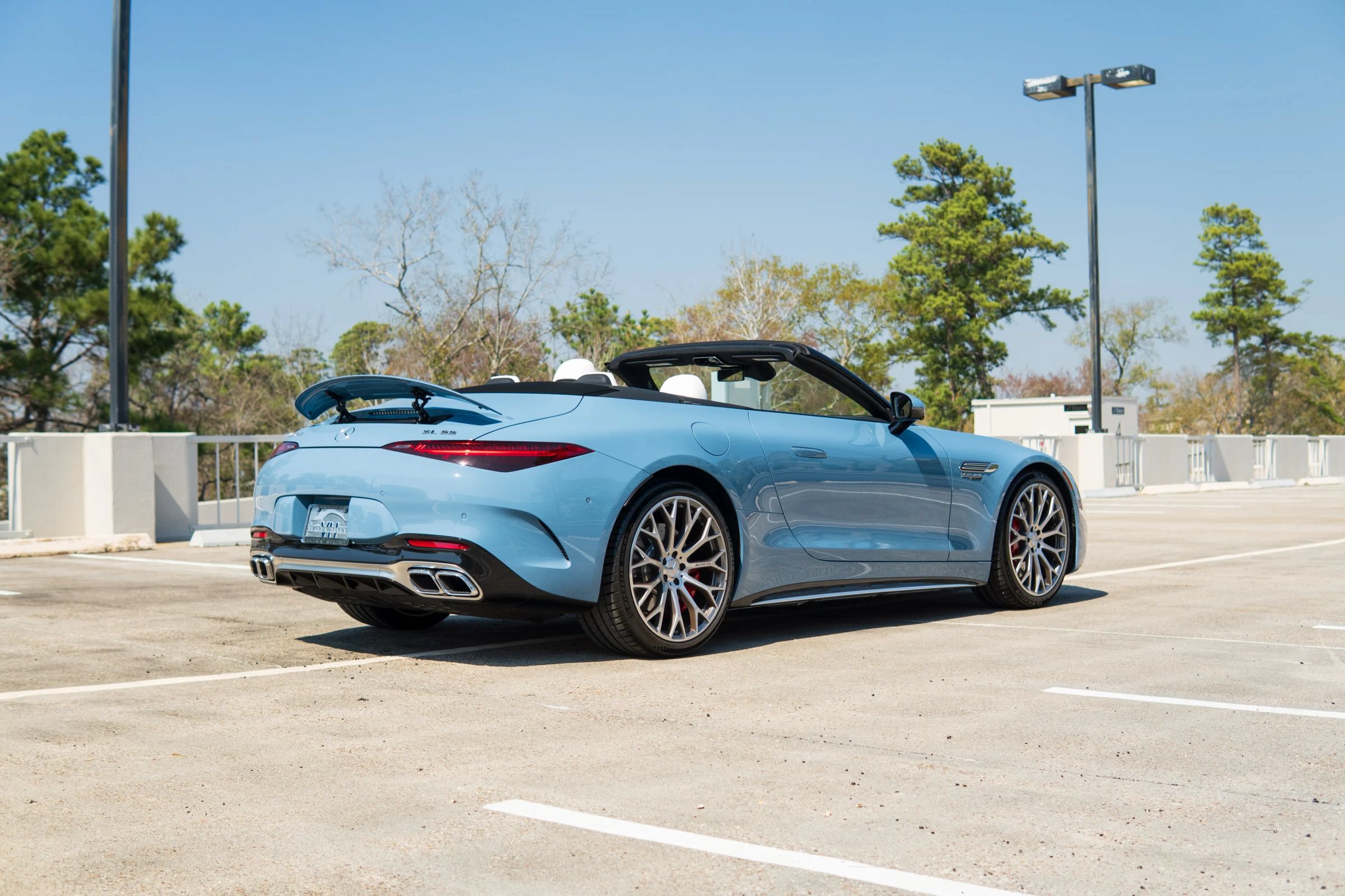 Used 2025 Mercedes-Benz SL 55 AMG 4MATIC image 25