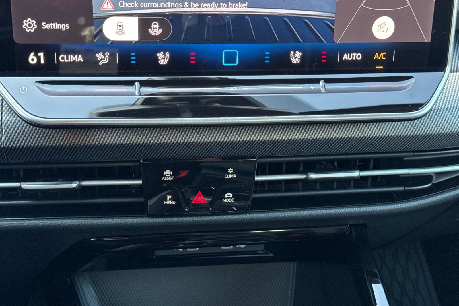 New 2025 Volkswagen GTI SE image 19