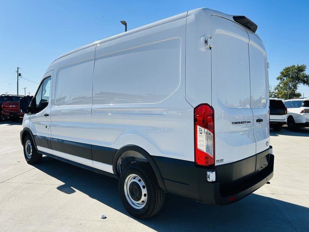 New 2026 Ford Transit 250 148 Medium Roof w/ Load Area Protection Package image 29