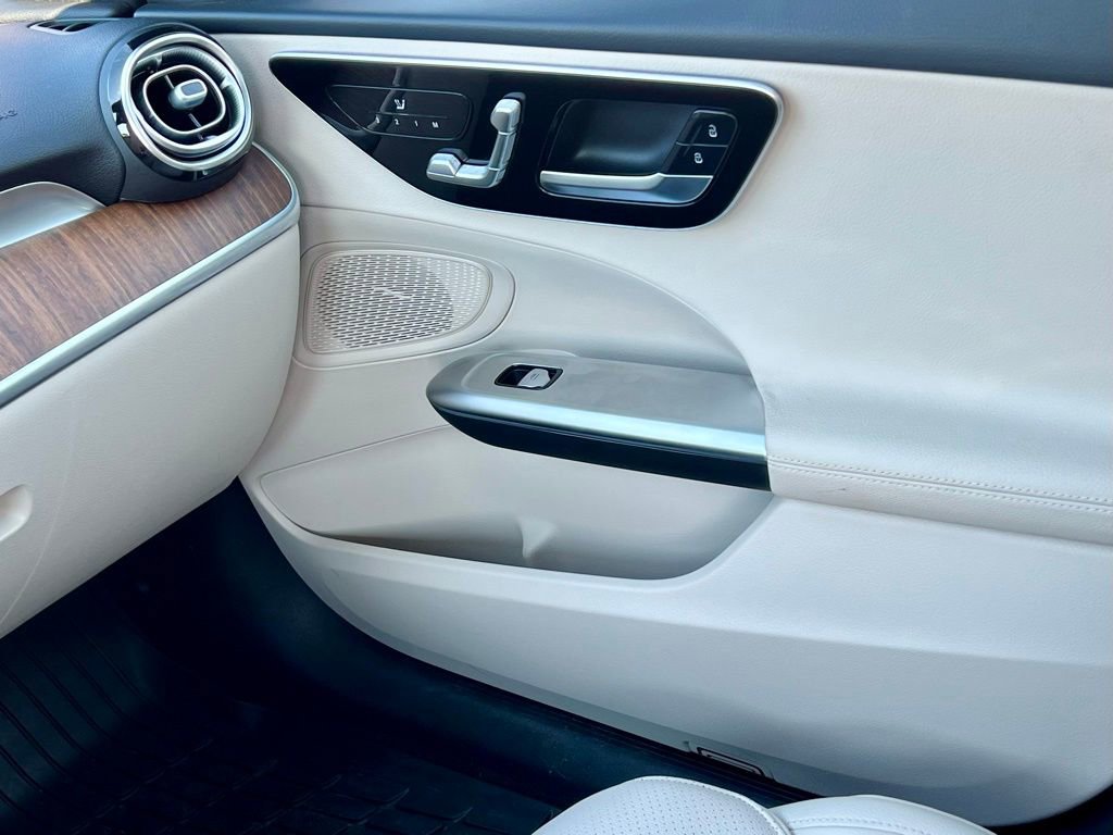 Certified 2022 Mercedes-Benz C 300 4MATIC Sedan image 21