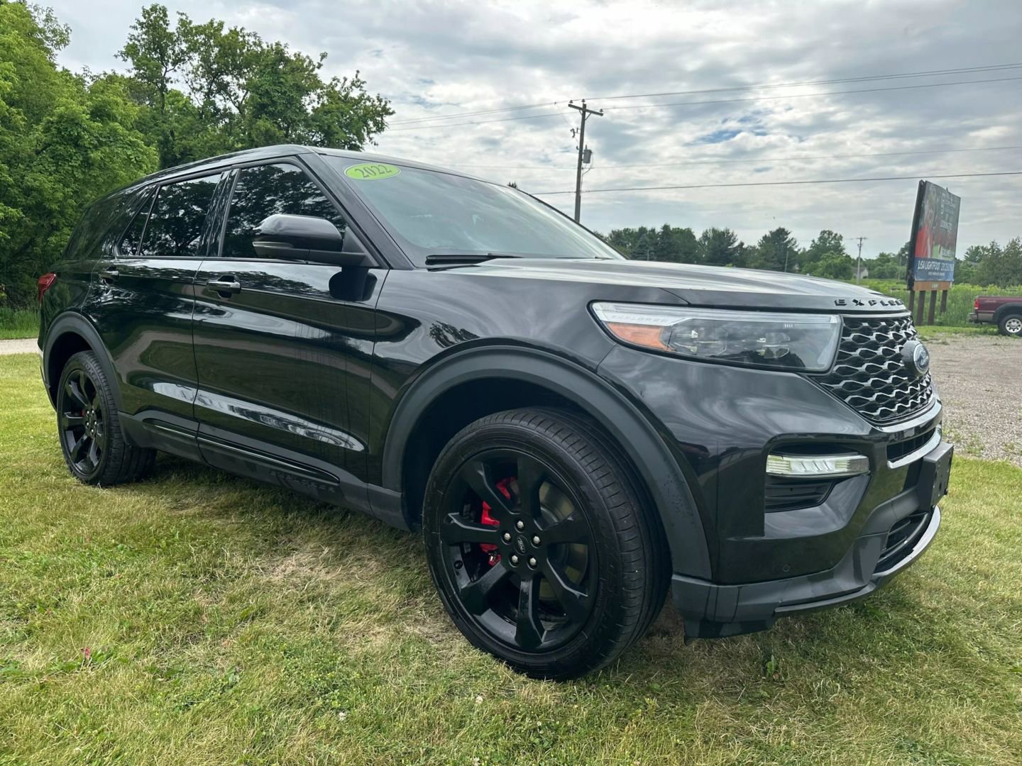 Used 2022 Ford Explorer ST w/ Equipment Group 401A image 3