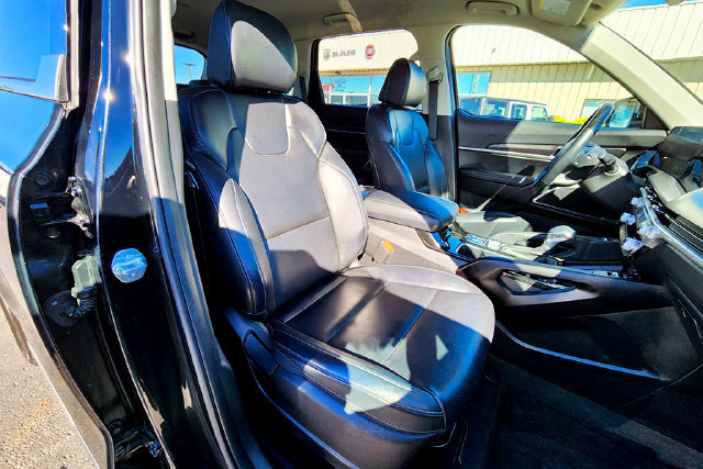 Used 2023 Kia Telluride S AWD/4WD image 31