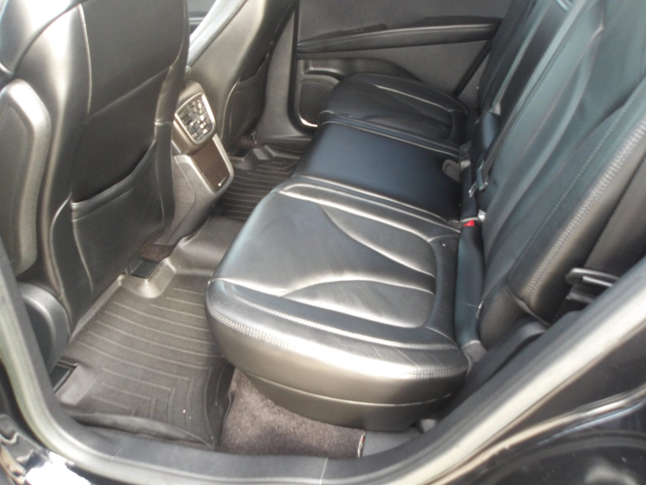 Used 2016 Lincoln MKX Select w/ Select Plus Package image 17