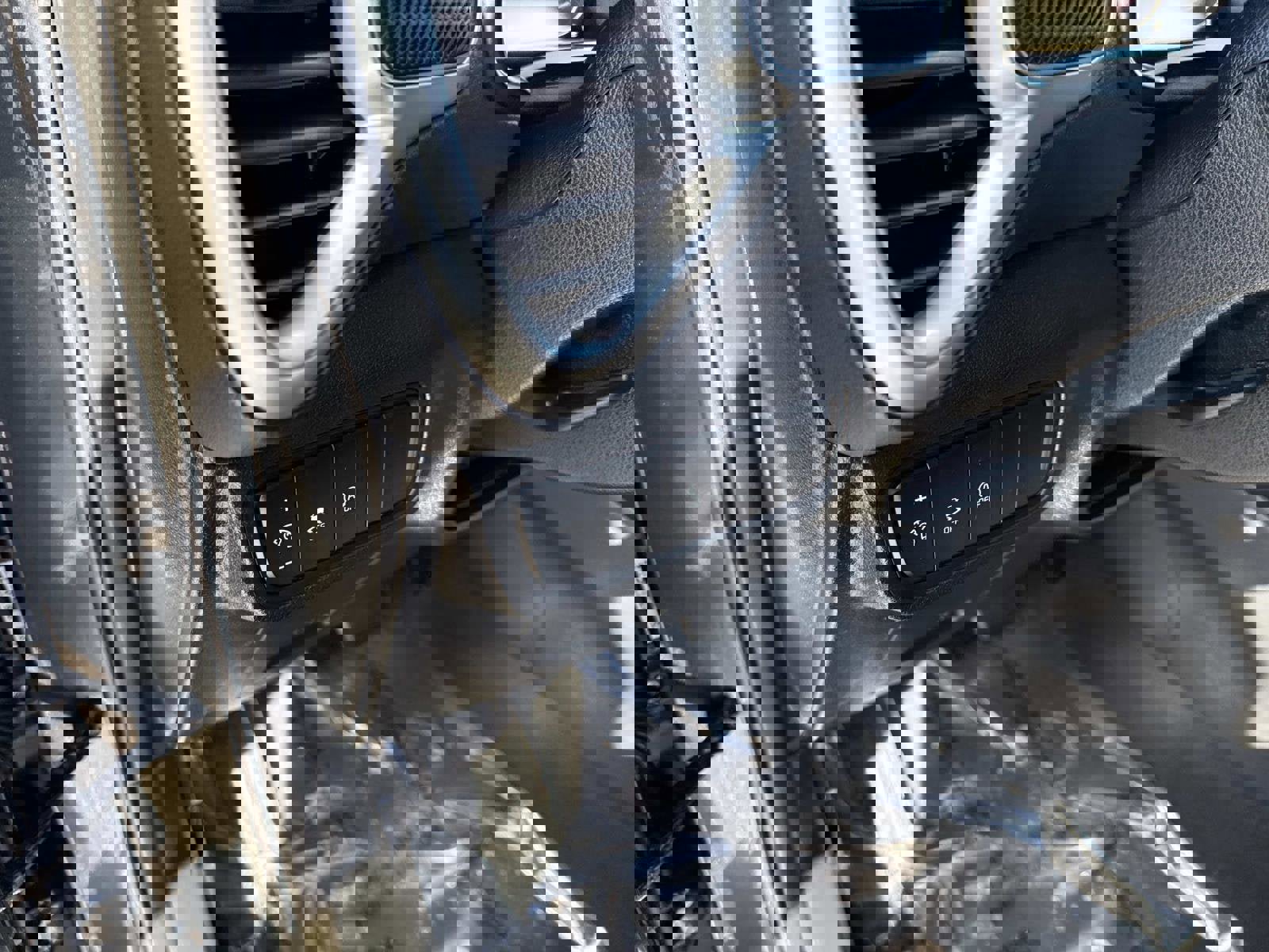 Used 2023 Kia Soul LX image 19