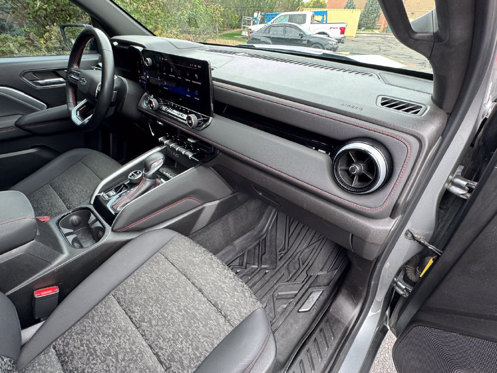 Used 2023 Chevrolet Colorado Z71 w/ Z71 Convenience Package 2 AWD/4WD image 37