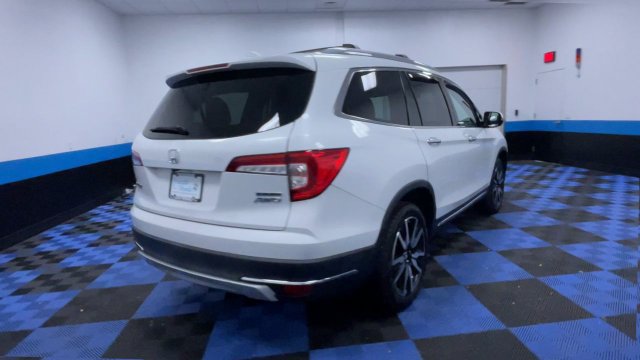 Certified 2020 Honda Pilot Touring image 8