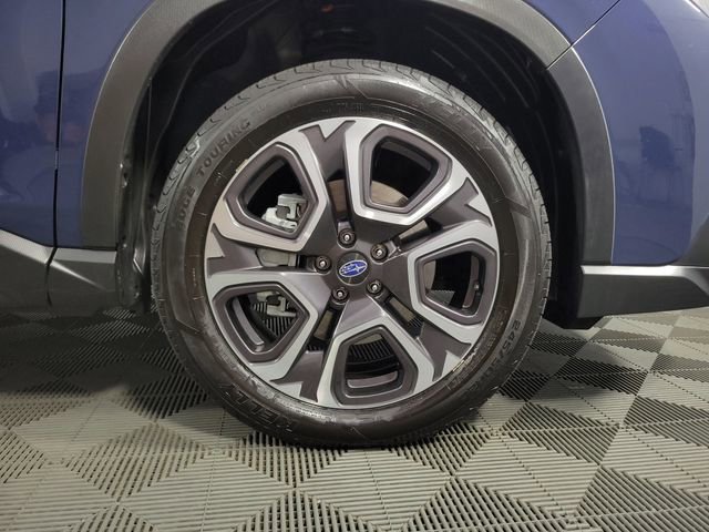 Used 2023 Subaru Ascent Limited AWD/4WD image 11