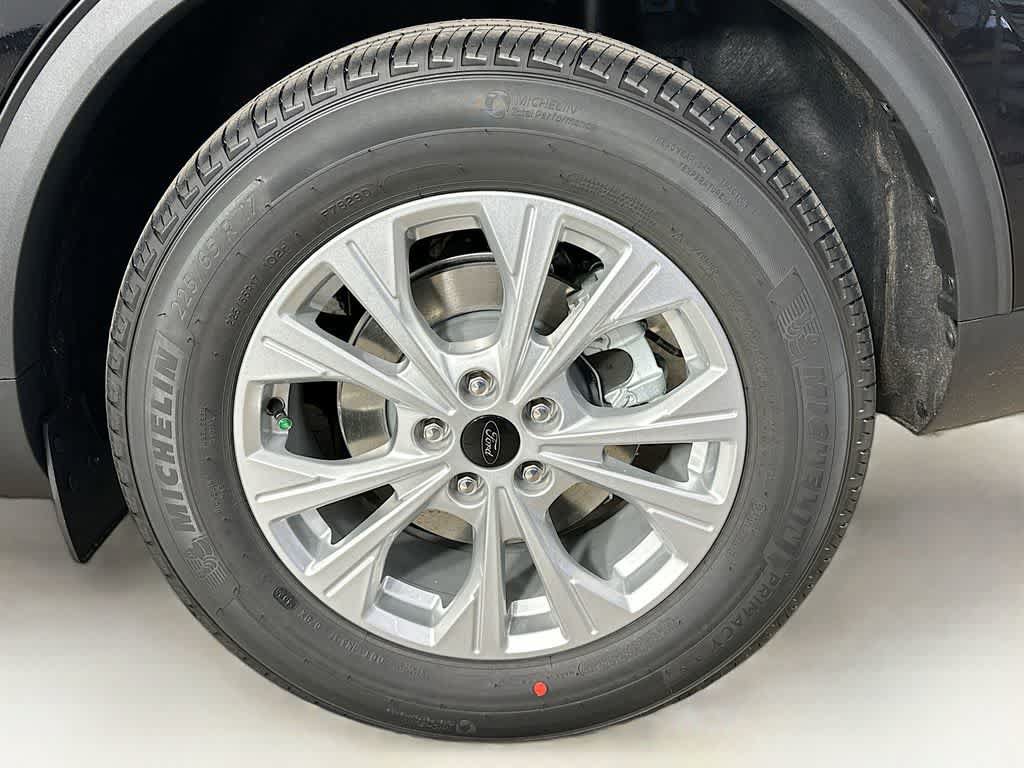 New 2026 Ford Escape Active FWD image 8