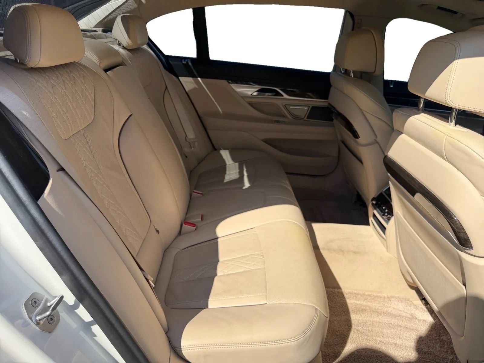 Used 2019 BMW 750i xDrive AWD/4WD image 17