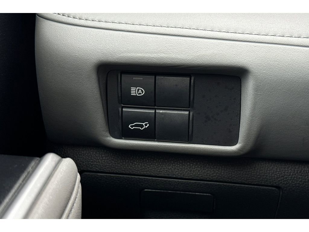 Certified 2022 Toyota Highlander XLE image 32