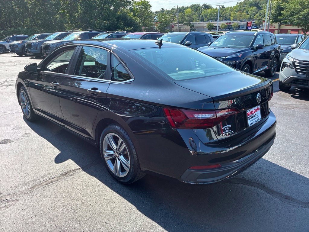 Used 2022 Volkswagen Jetta SE FWD image 5
