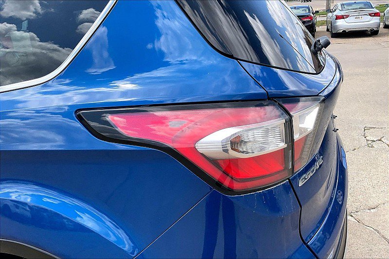Used 2017 Ford Escape SE AWD/4WD image 22
