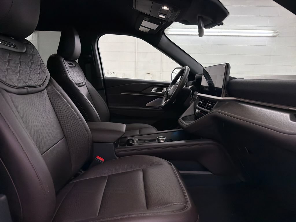 New 2027 Ford Explorer Platinum RWD image 28