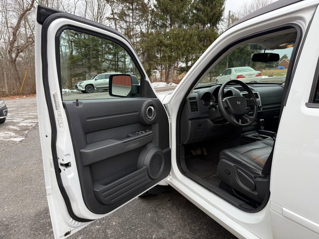 Used 2011 Dodge Nitro Heat image 15