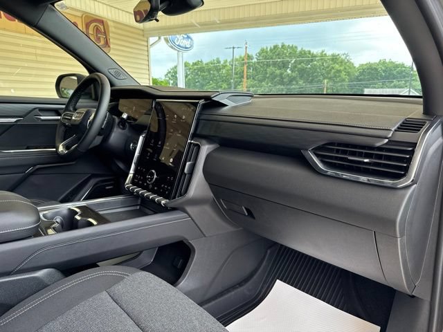 New 2026 GMC Acadia Elevation w/ LPO, Floor Liner Package AWD/4WD image 24