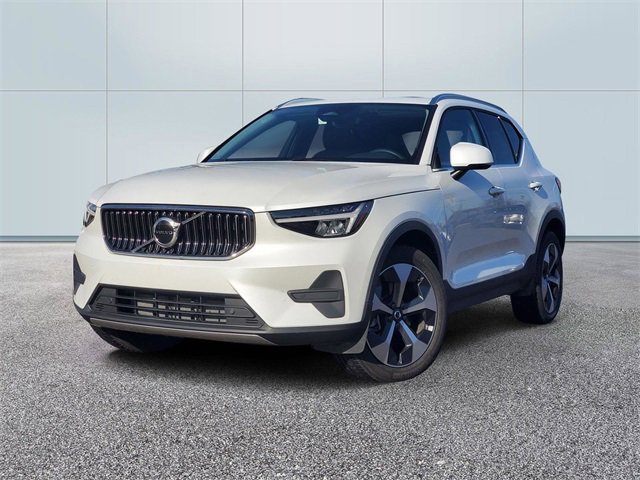 Certified 2025 Volvo XC40 B5 Core w/ Protection Package Premier image 1