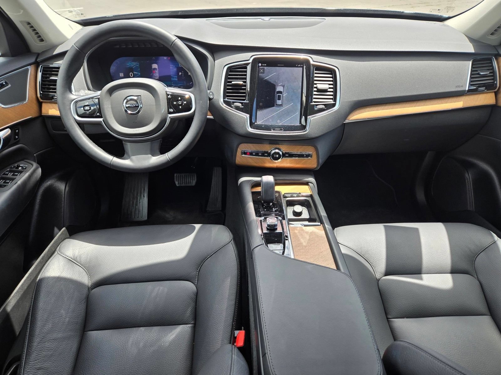 Certified 2025 Volvo XC90 B6 Plus AWD/4WD image 22