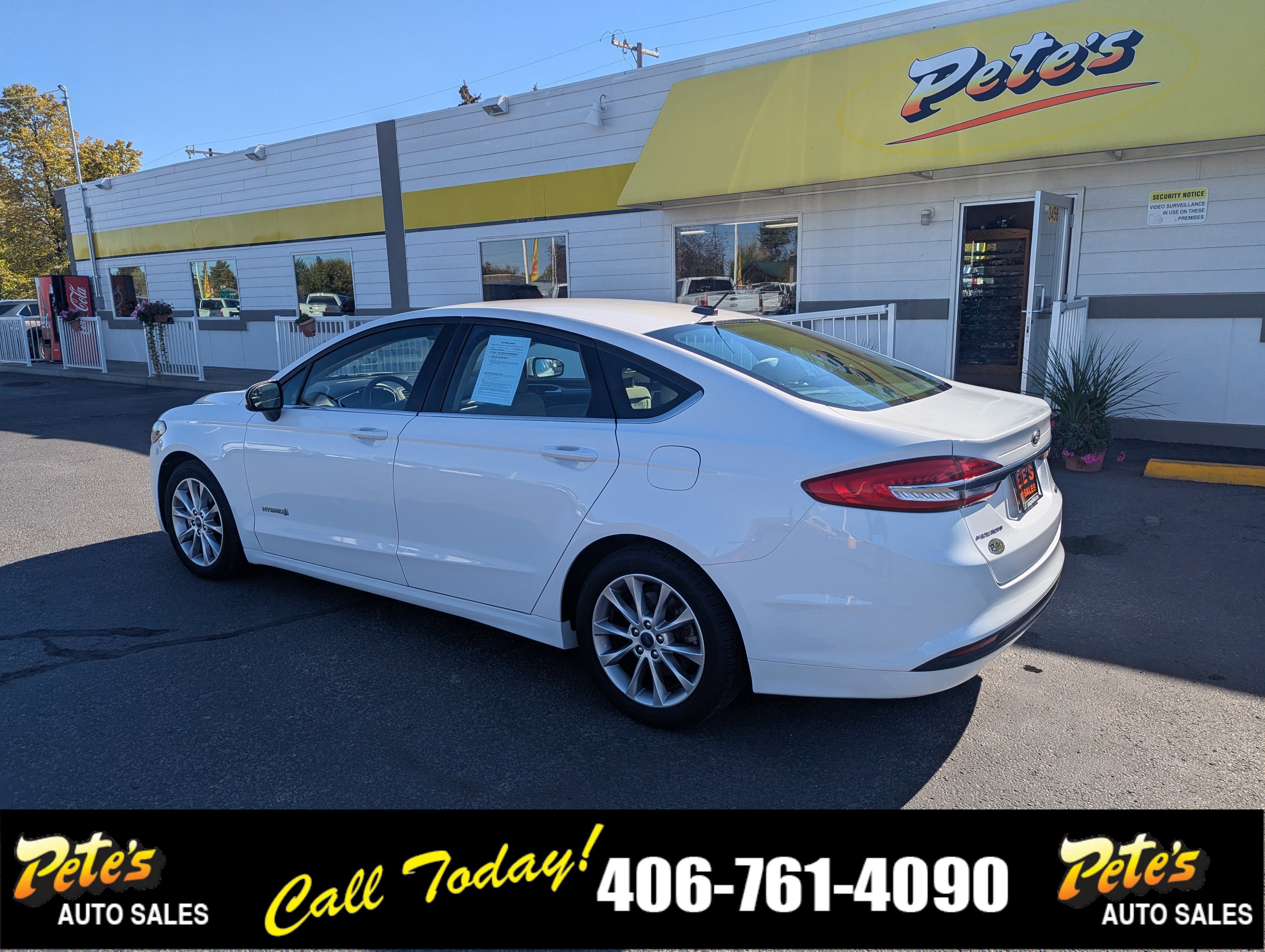 Used 2017 Ford Fusion S image 2