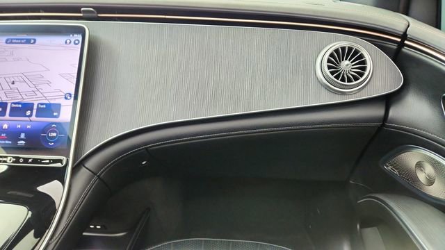 Used 2023 Mercedes-Benz EQS 450+ 4MATIC SUV image 37