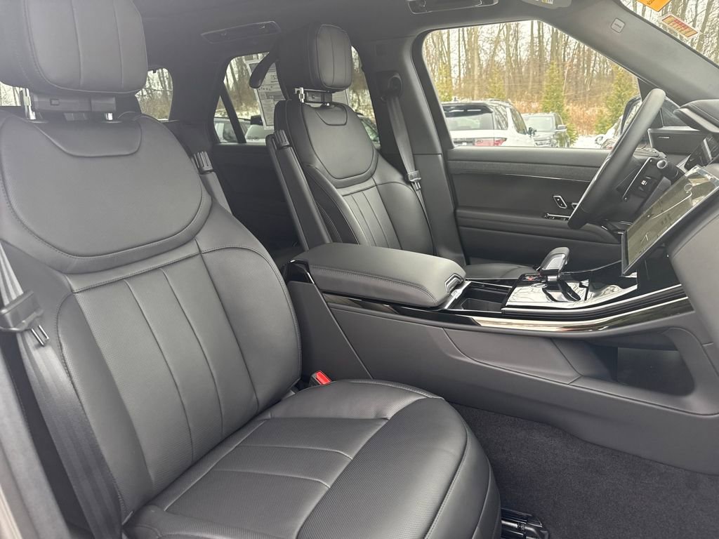 New 2026 Land Rover Range Rover Sport Dynamic SE AWD/4WD image 16