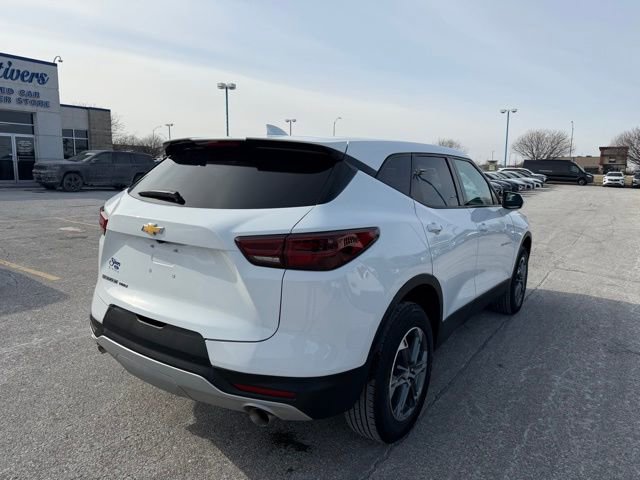 Used 2024 Chevrolet Blazer LT w/ Driver Confidence Package image 4