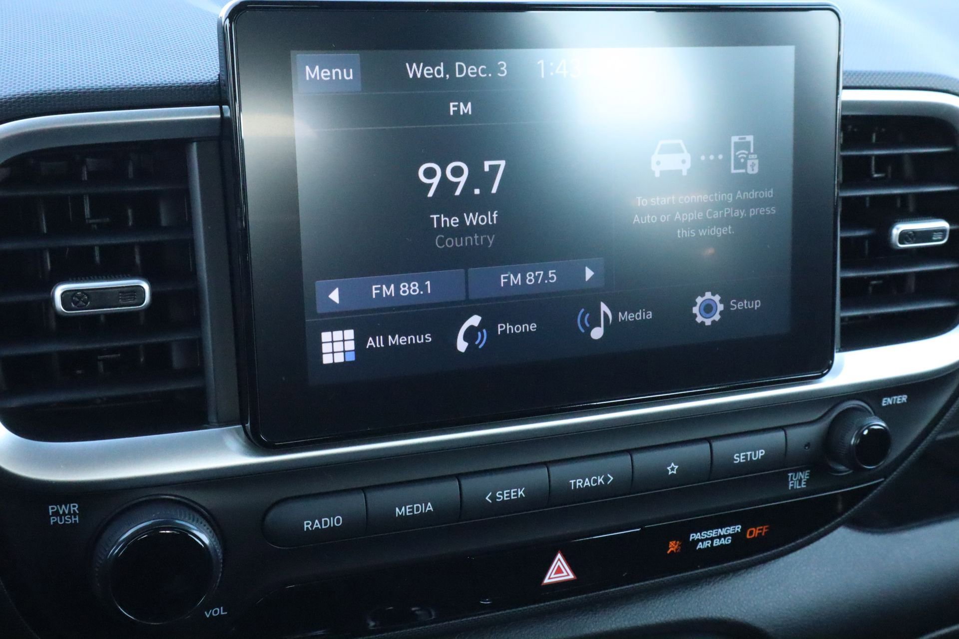 New 2026 Hyundai Venue SEL FWD image 12
