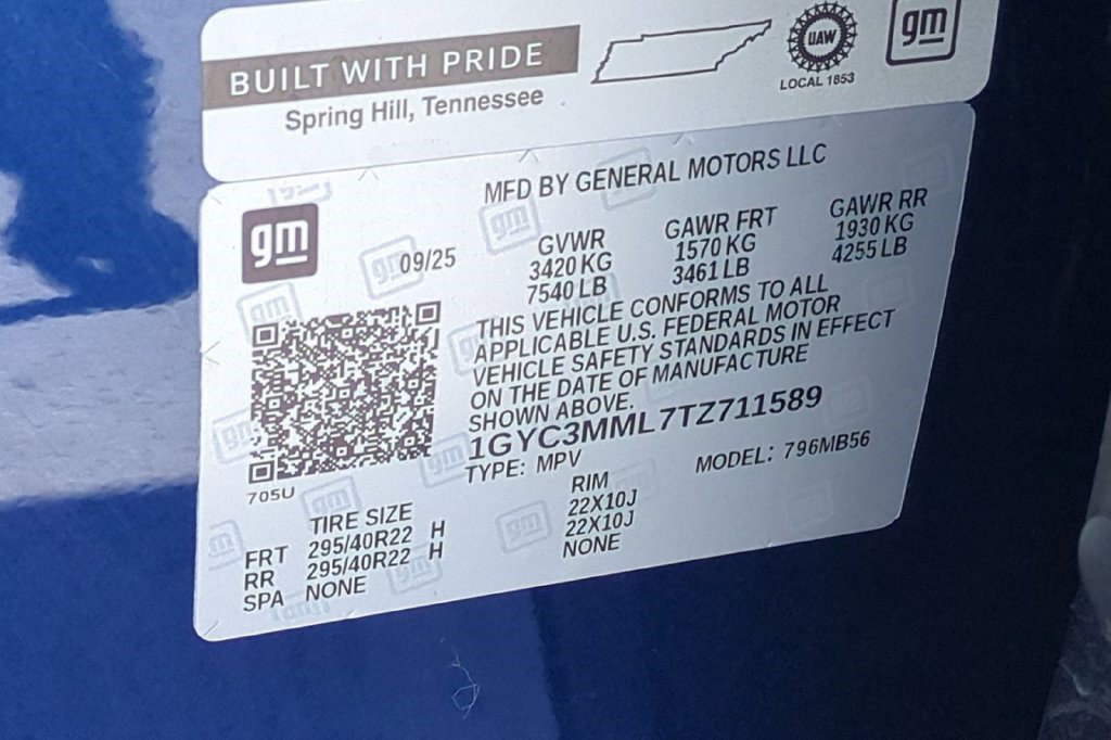 Certified 2026 Cadillac Vistiq Premium Luxury AWD/4WD image 21