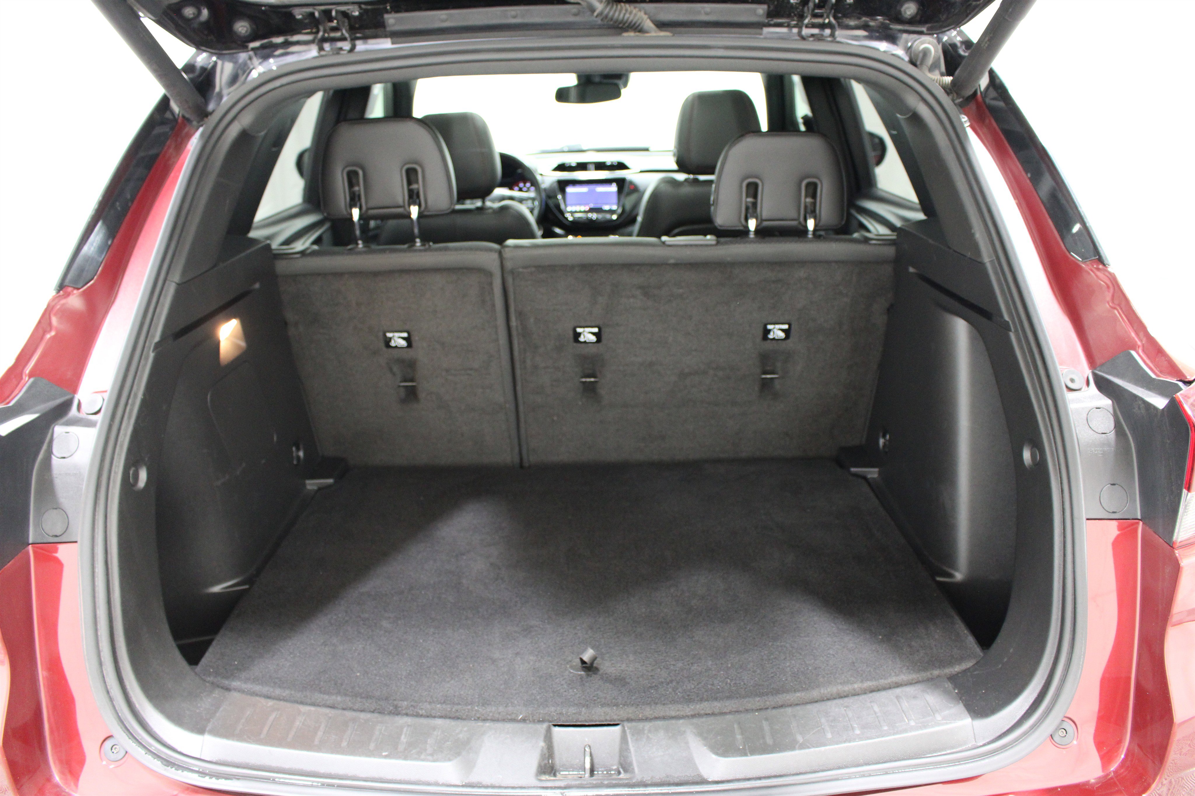 Used 2022 Chevrolet TrailBlazer RS w/ Sun and Liftgate Package image 23