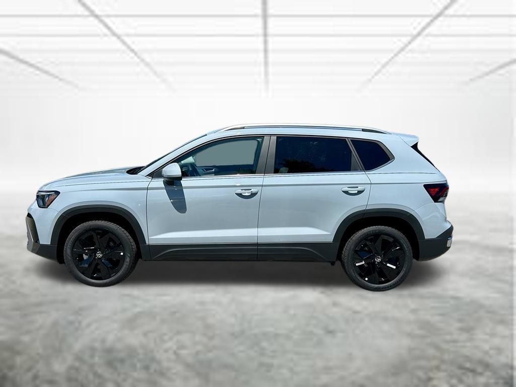 New 2026 Volkswagen Taos SE FWD image 8
