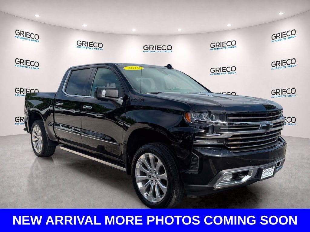 Used 2019 Chevrolet Silverado 1500 High Country w/ Technology Package AWD/4WD image 9