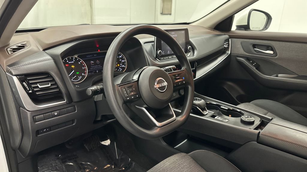 Certified 2023 Nissan Rogue SV image 16