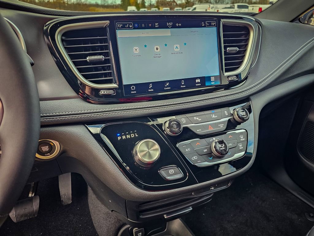 New 2026 Chrysler Pacifica Select image 22