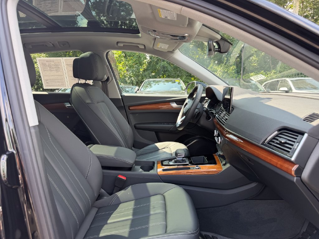 Used 2023 Audi Q5 2.0T Premium AWD/4WD image 18