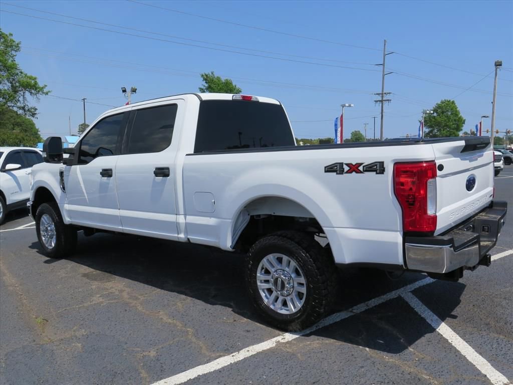 Used 2017 Ford F250 XLT AWD/4WD image 5
