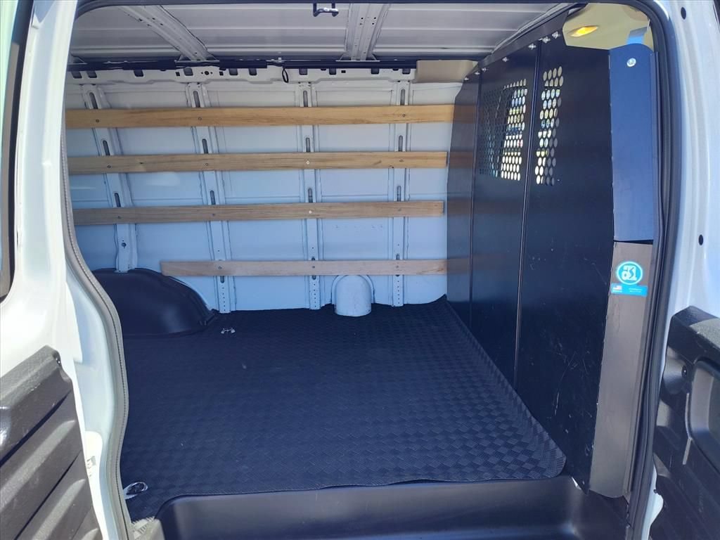 Used 2024 Chevrolet Express 2500 w/ Driver Convenience Package RWD image 11