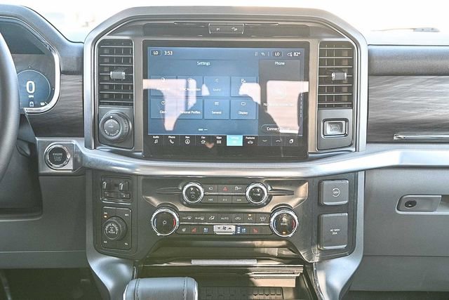 Used 2025 Ford F150 Lariat w/ Equipment Group 501A Mid image 14