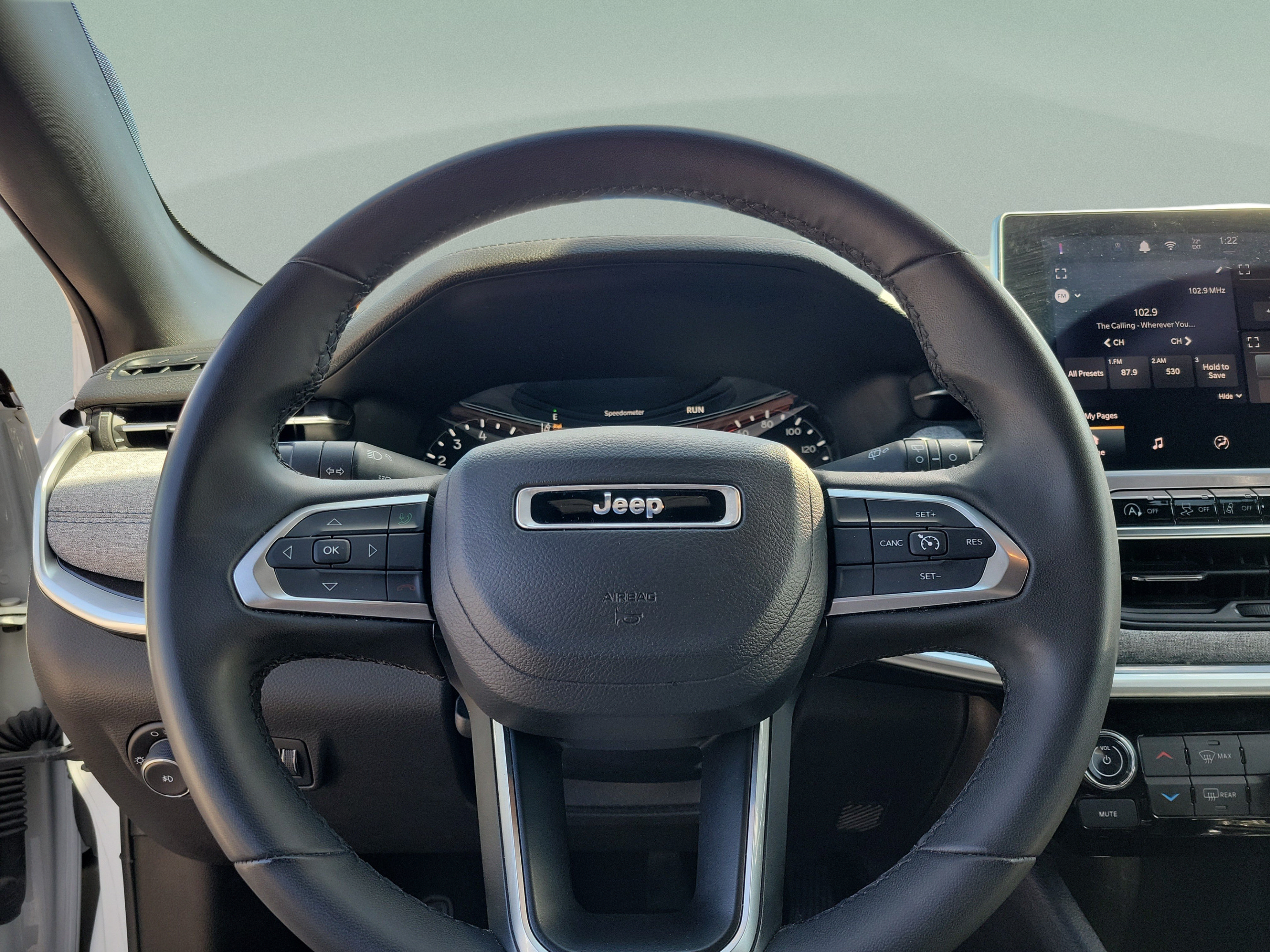 Used 2024 Jeep Compass Latitude AWD/4WD image 22