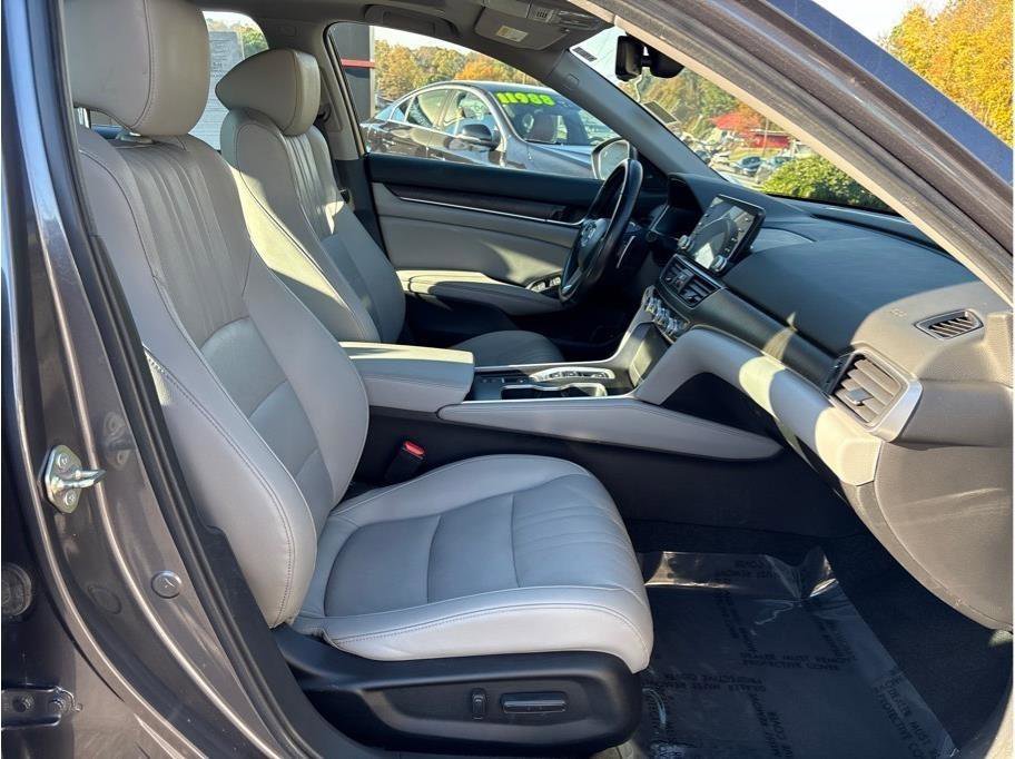 Used 2019 Honda Accord EX-L image 13