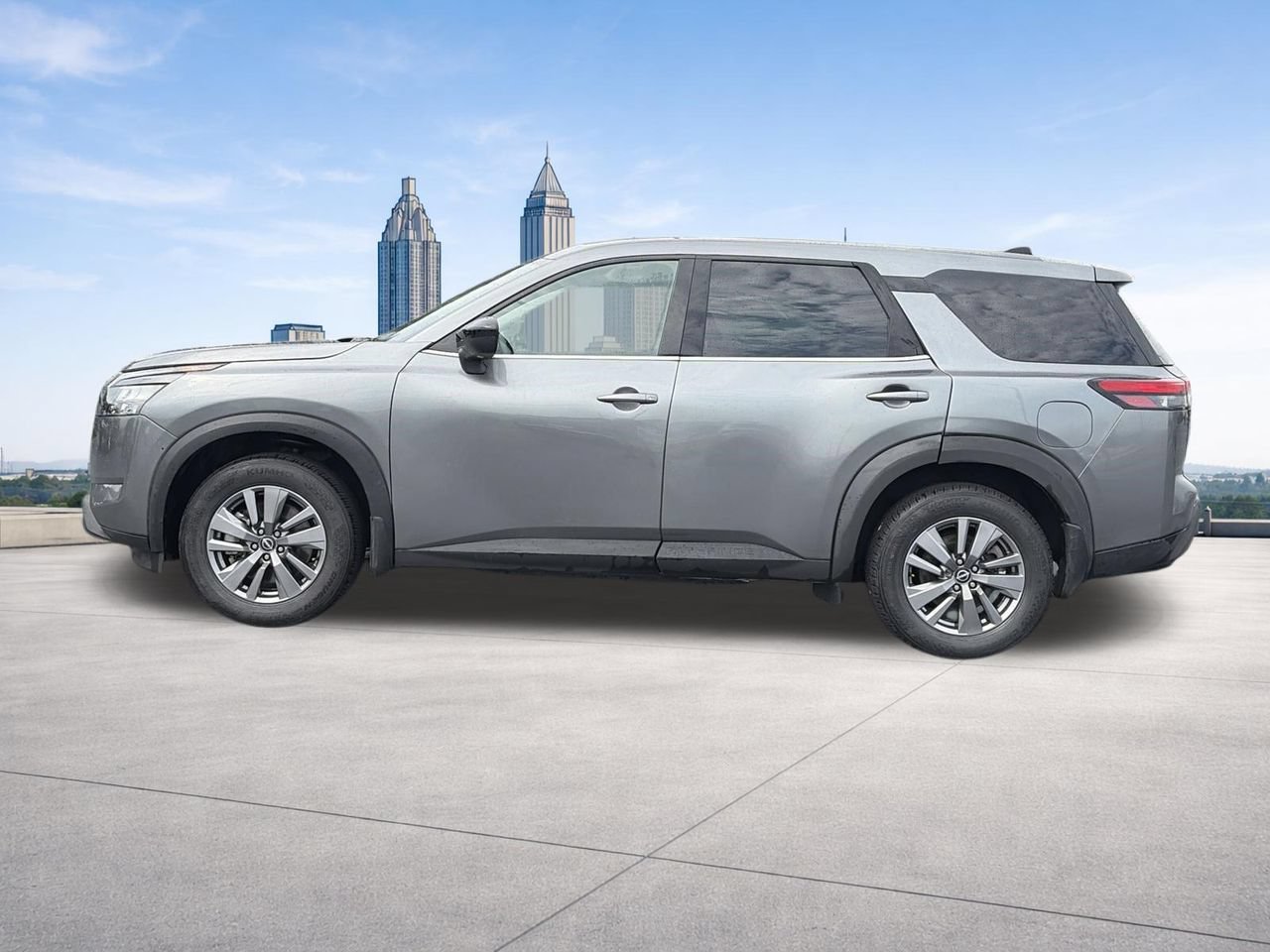 Used 2024 Nissan Pathfinder S FWD image 19
