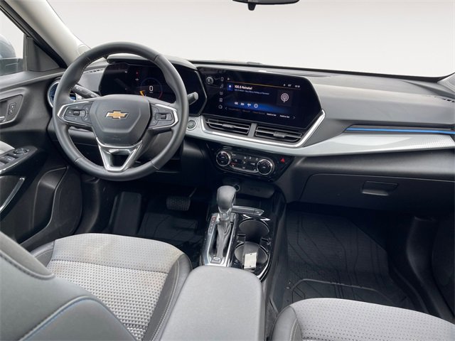 Used 2024 Chevrolet Trax LT w/ Driver Confidence Package image 10