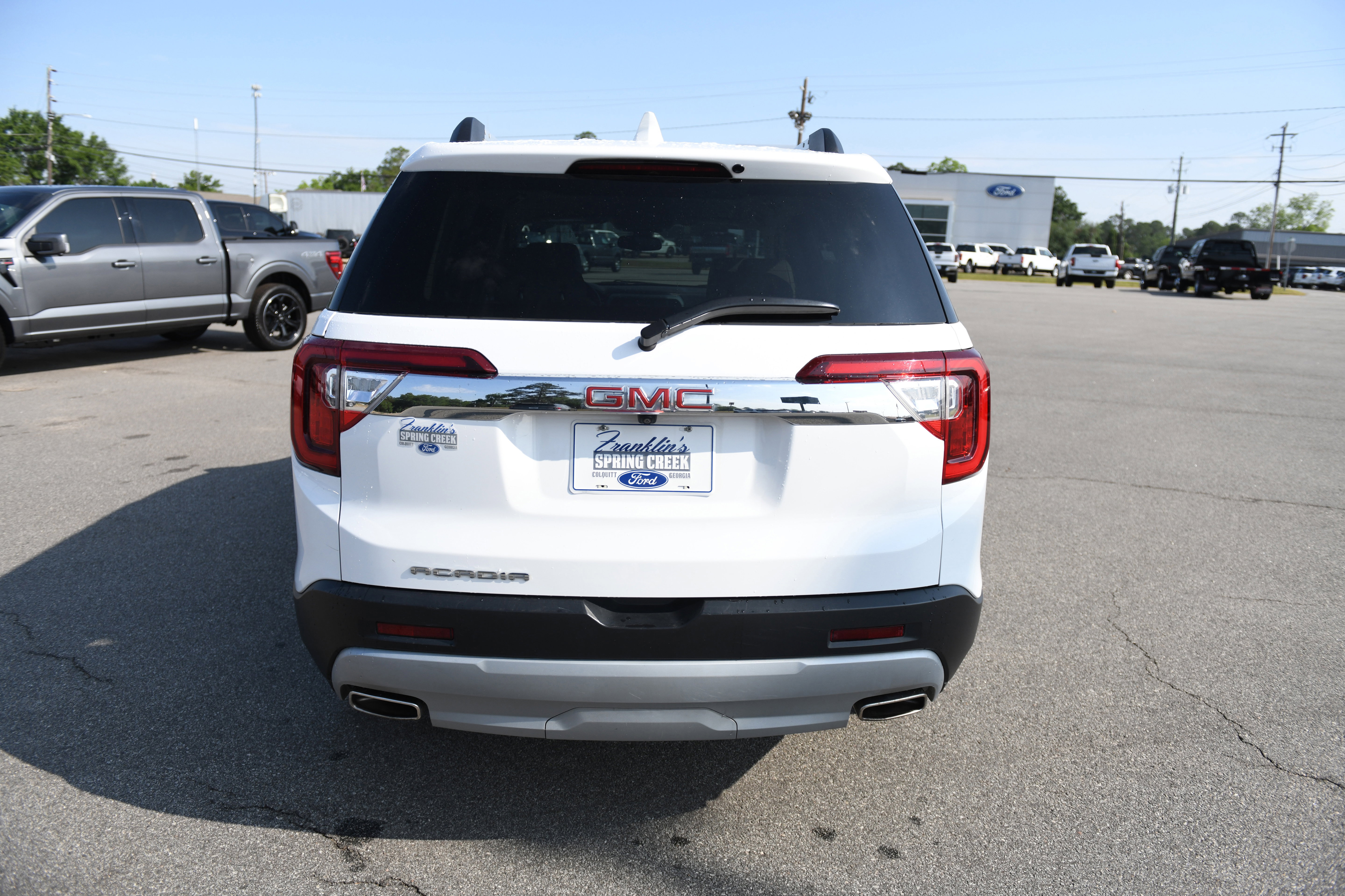Used 2023 GMC Acadia SLT FWD image 7