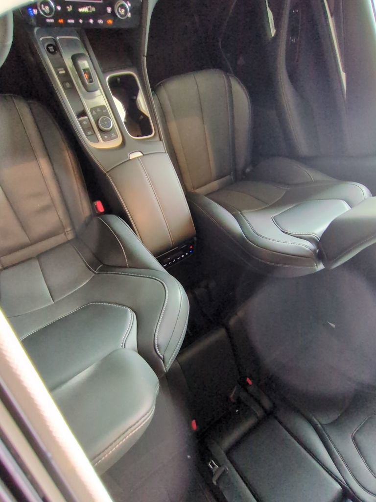 Used 2026 INFINITI QX60 Luxe w/ Cargo Package FWD image 11